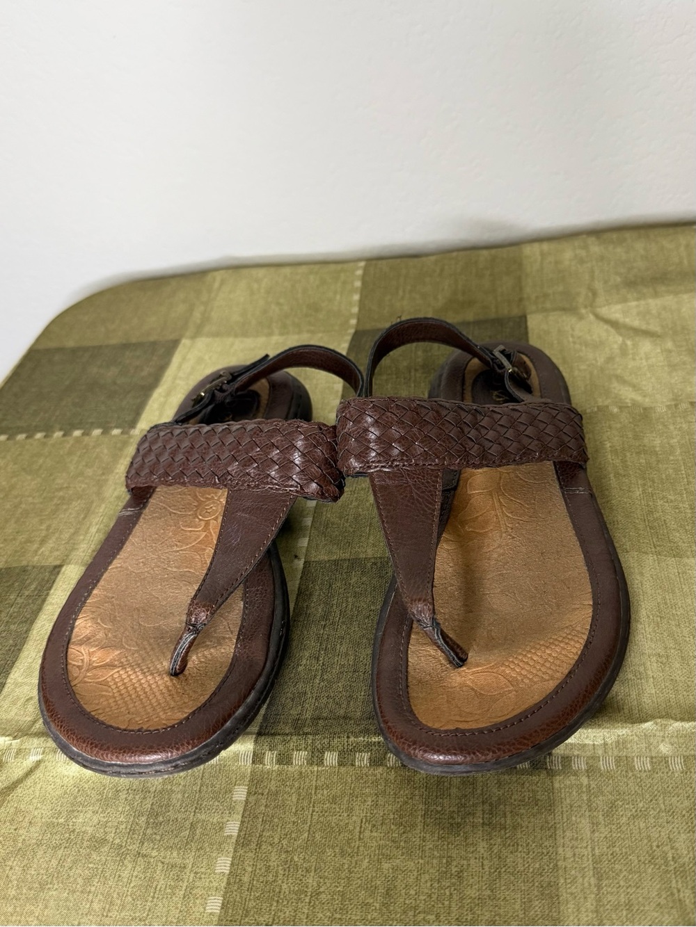Women’s Brown Woven Leather Toe-Post Sandals